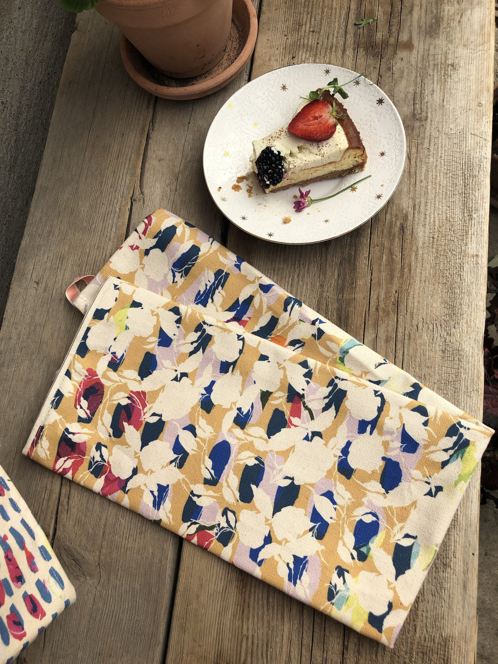 ROSES IN AUTUMN  | Organic Dish Towel | 