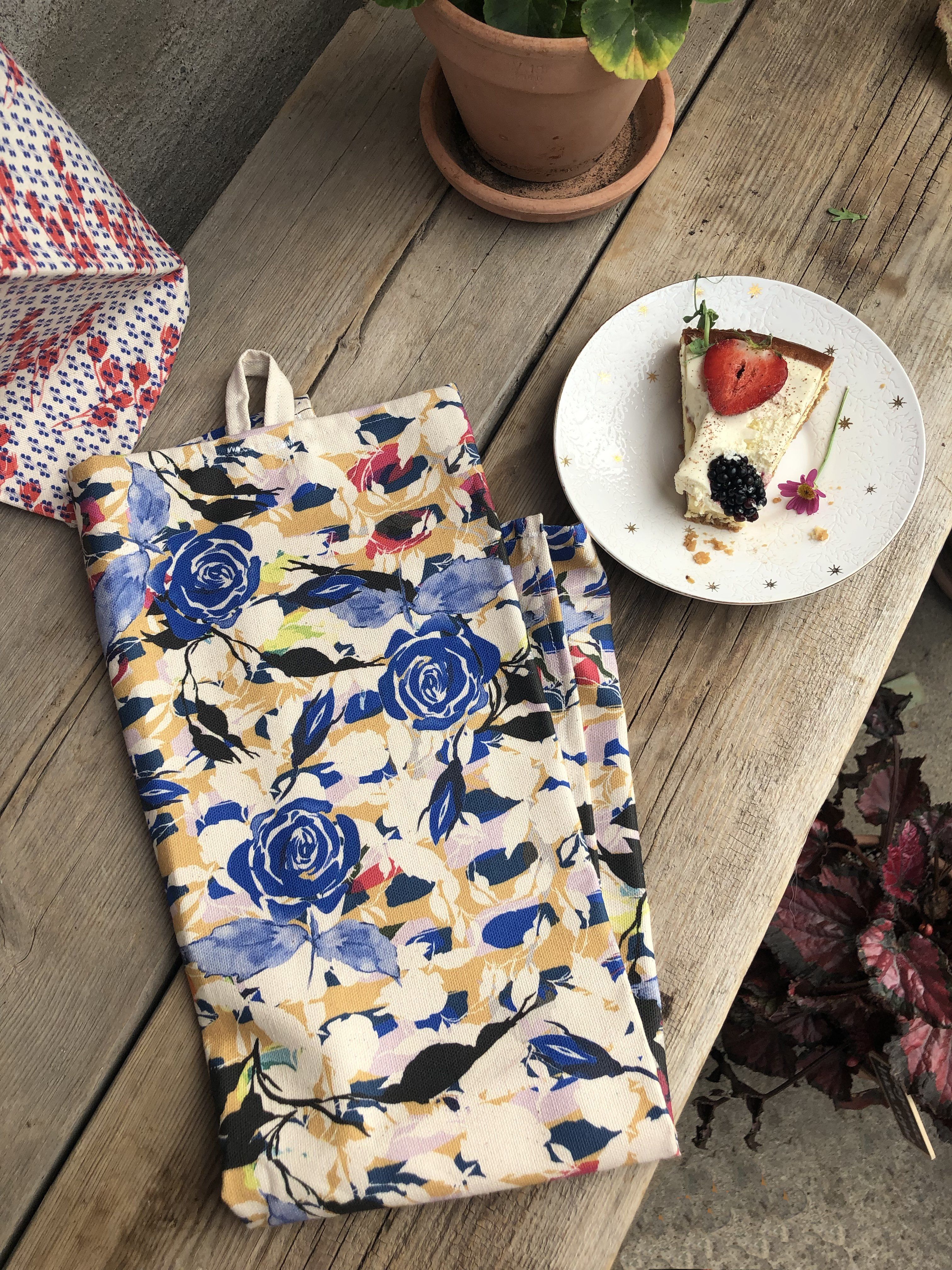 BLUE ROSES | Organic Dish Towel |