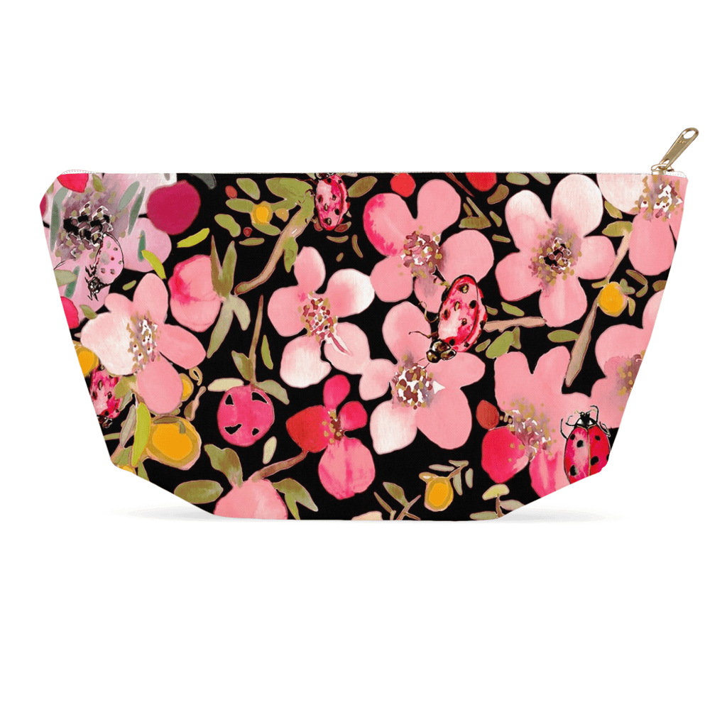 1 artTo25 Cosmetic bag || LUCKY LADYBUG ||