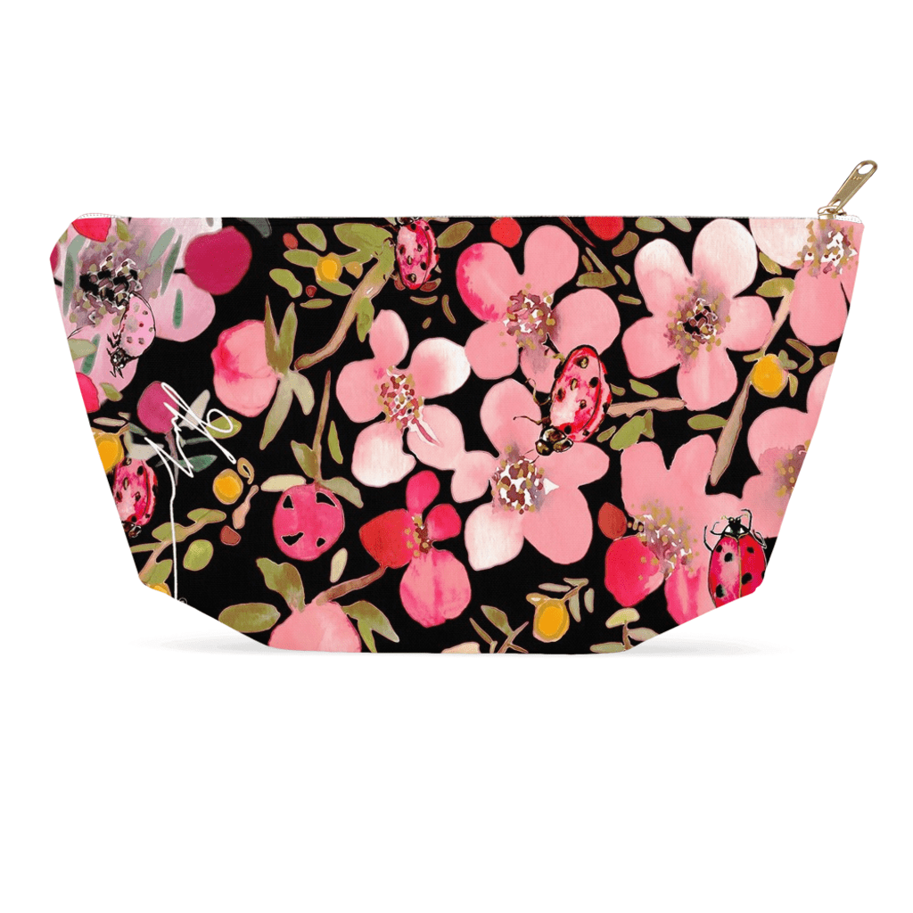 1 artTo25 Cosmetic bag || LUCKY LADYBUG ||