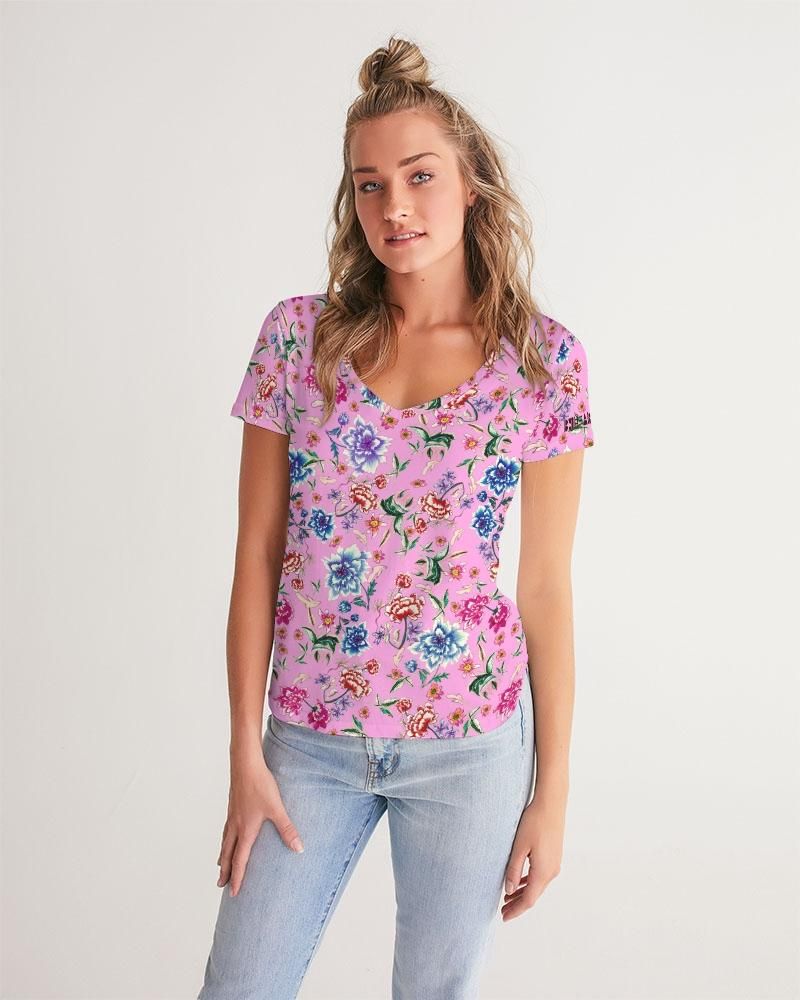 AMORE PINK Women's V-Neck Tee