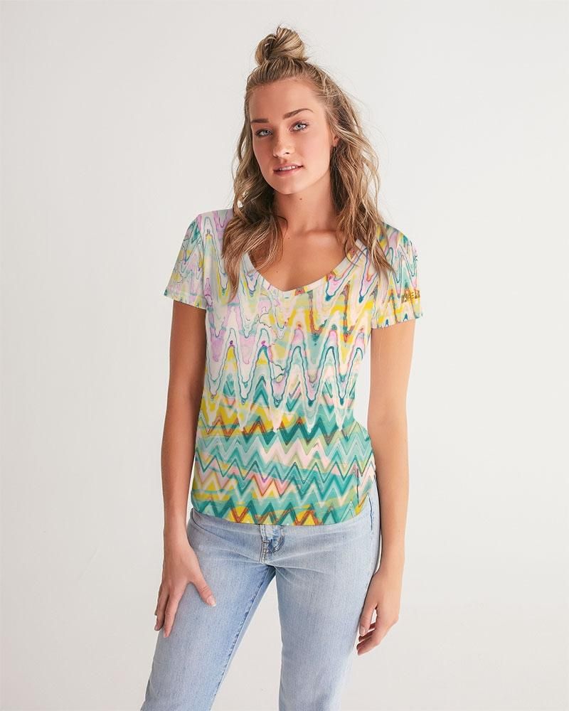 WATERLAND Women's V-Neck Tee