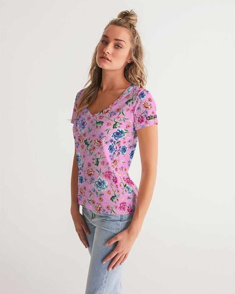 AMORE PINK Women's V-Neck Tee