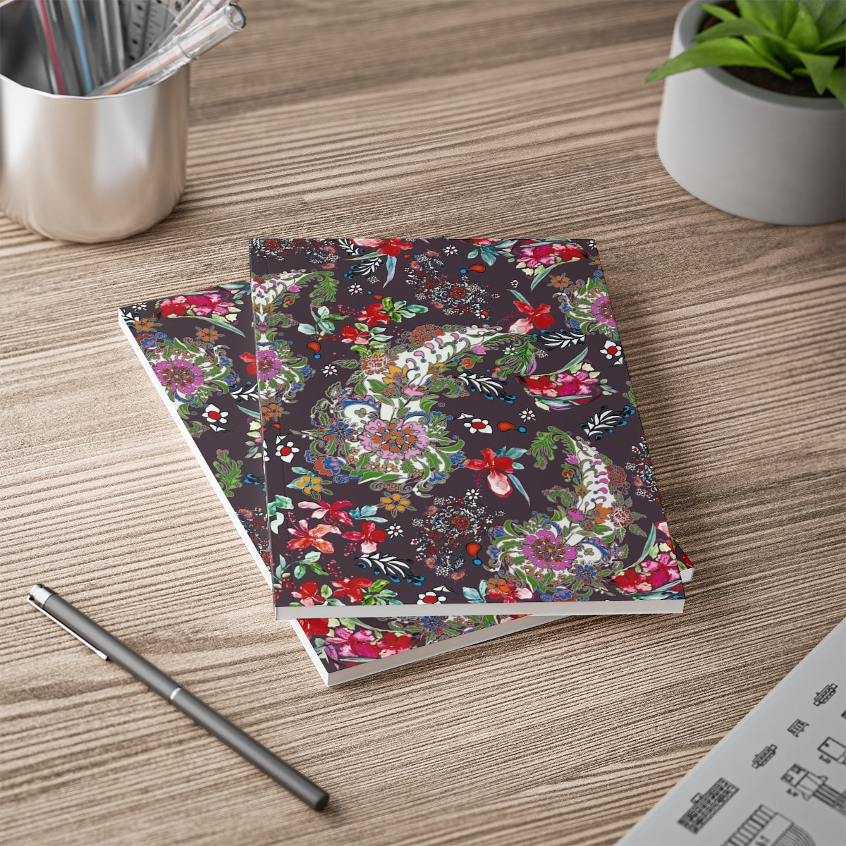 BLACK PASLEY FLOWERS, ISFAHAN | Softcover Notebook, A5 |