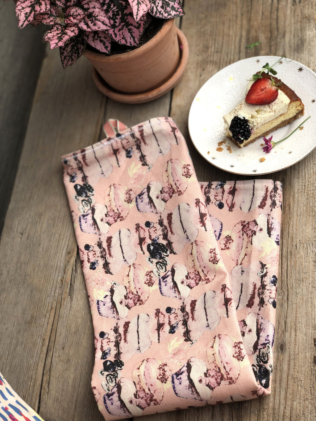 CUPCAKE PARTY | Organic Dish Towel |