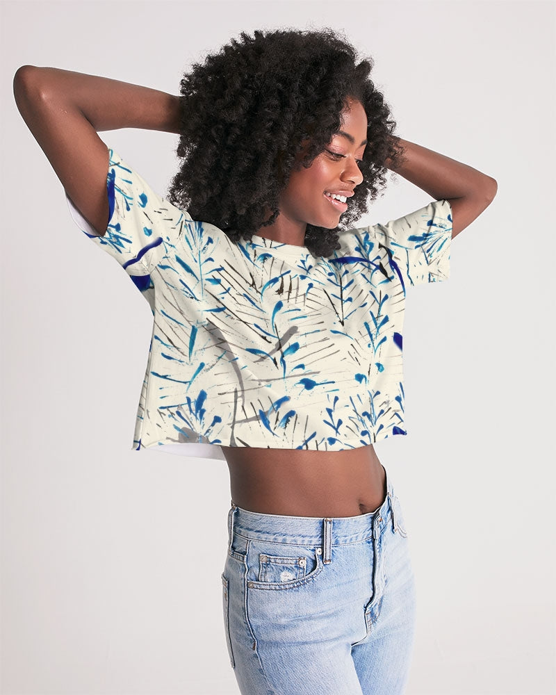 MOONLIGHT BRANCH  || Women's Lounge Cropped Tee