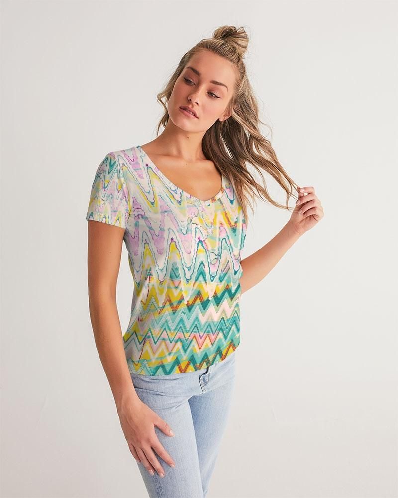 WATERLAND Women's V-Neck Tee