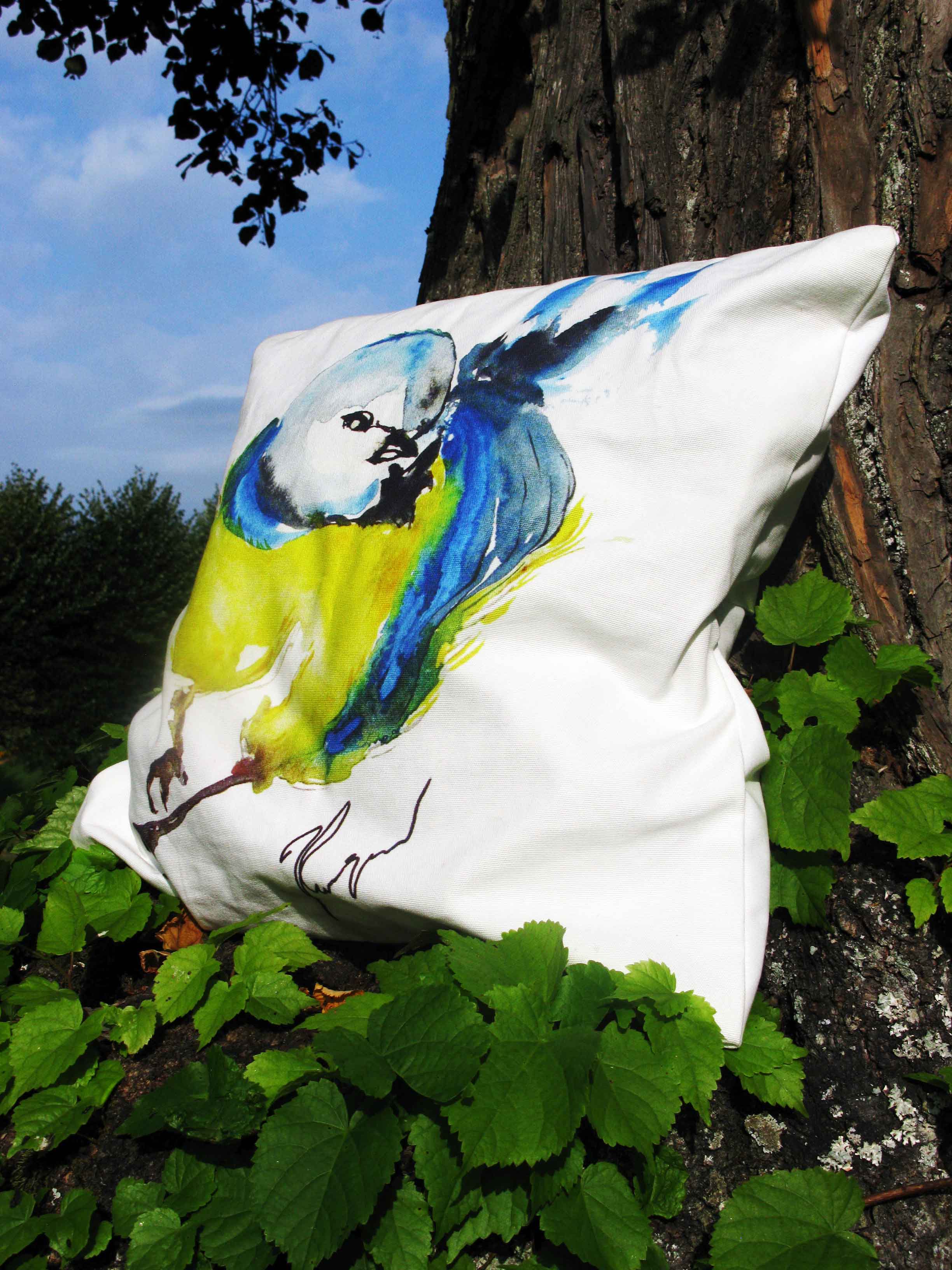CUSHIONS COVER, THE BLUE BIRD IN THE GARDEN