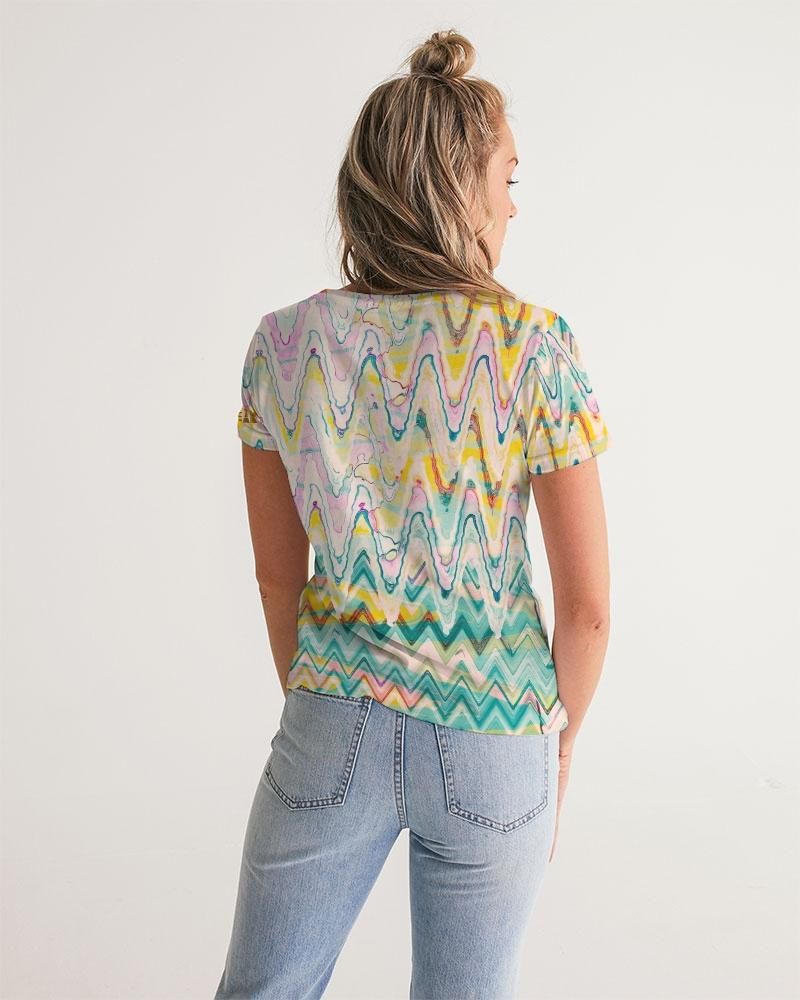 WATERLAND Women's V-Neck Tee