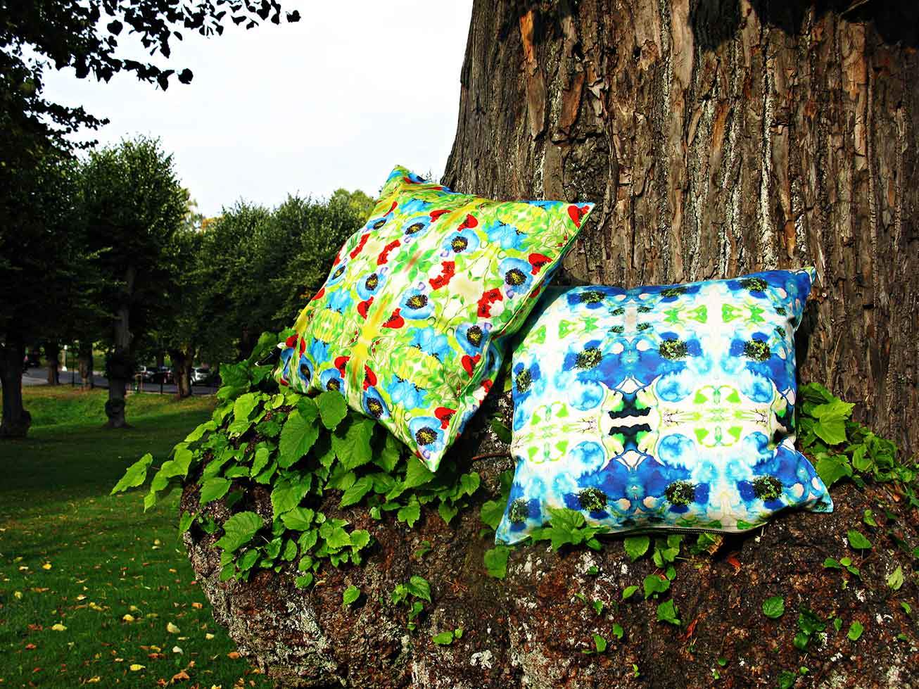 CUSHIONS COVER - A FLOWER ON OCEAN BENTON
