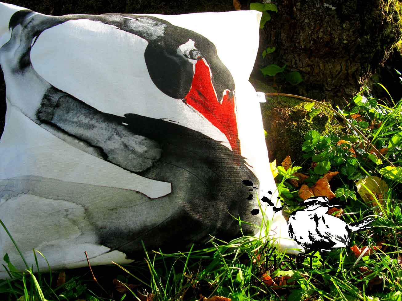 CUSHIONS COVER, THE BLACK SWAN IS PROUD