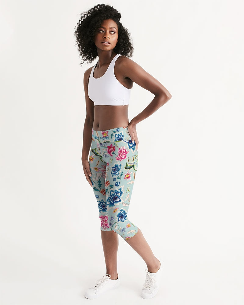 AMORE BLUE Women's Mid-Rise Capri