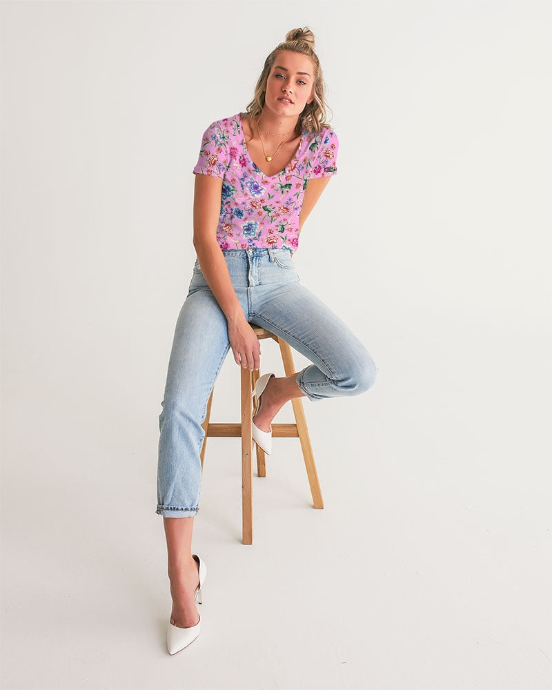 AMORE PINK Women's V-Neck Tee